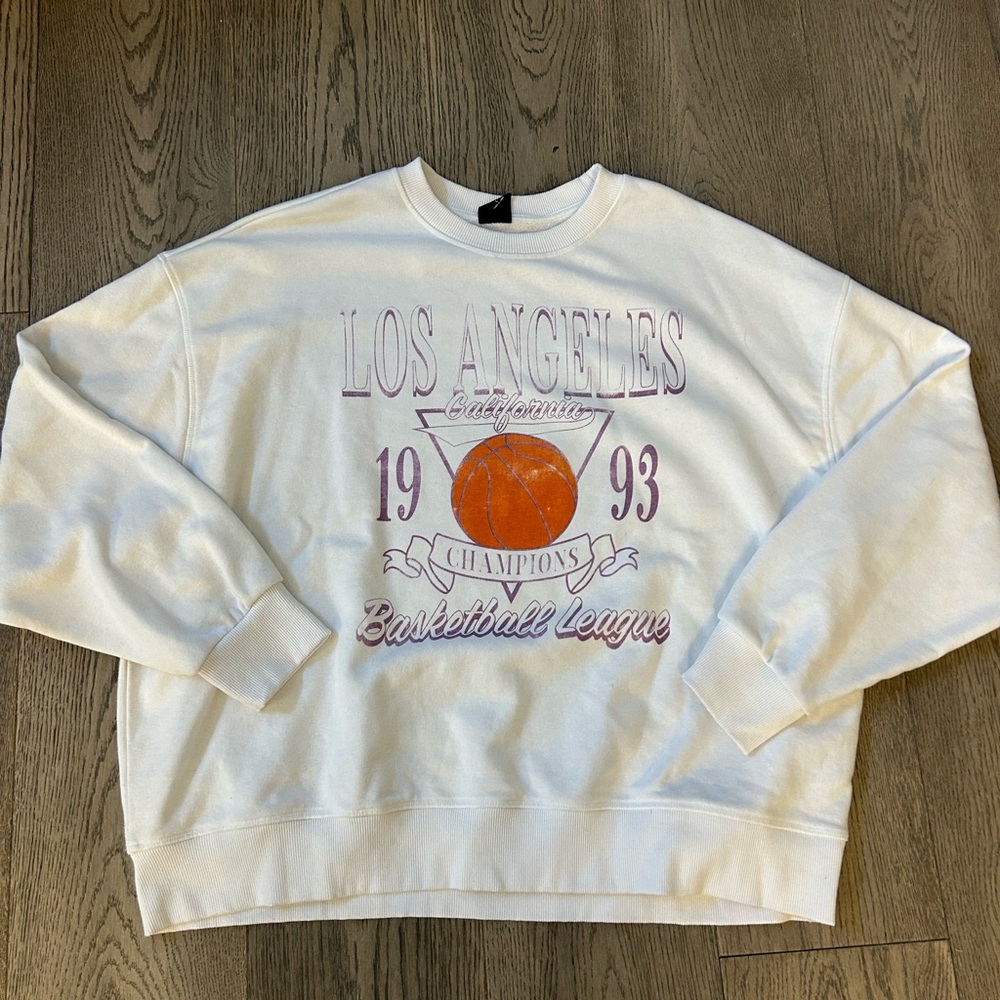 EUC crewneck